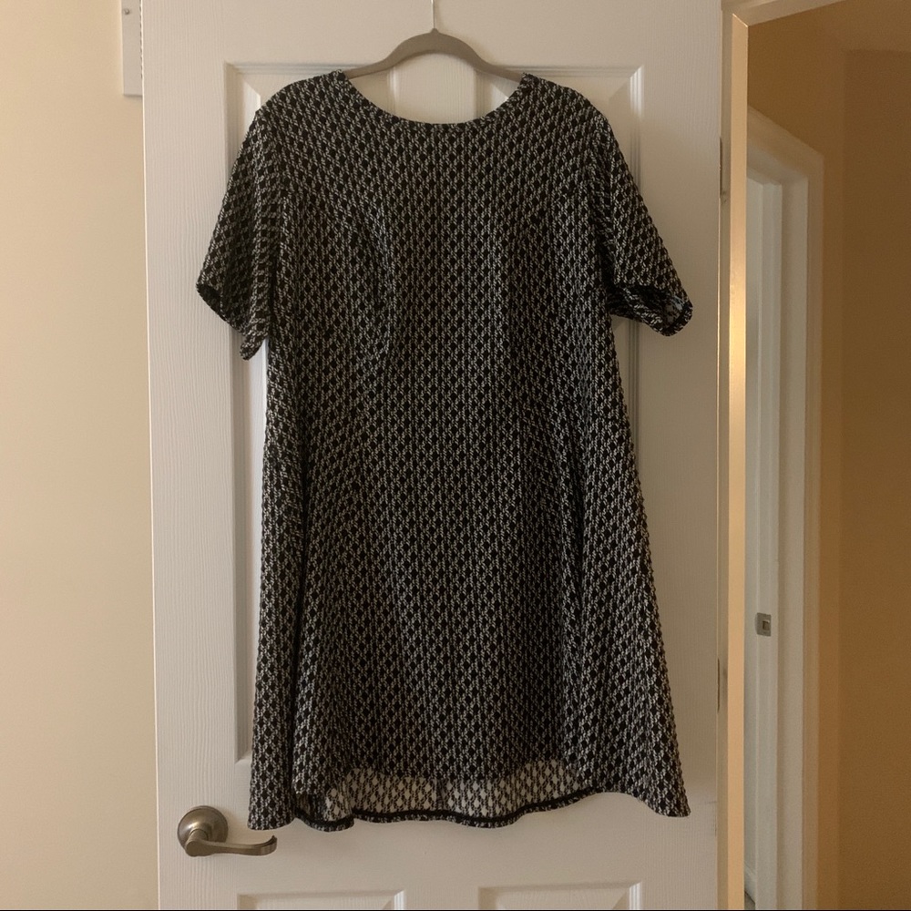 2x Karen Kane dress